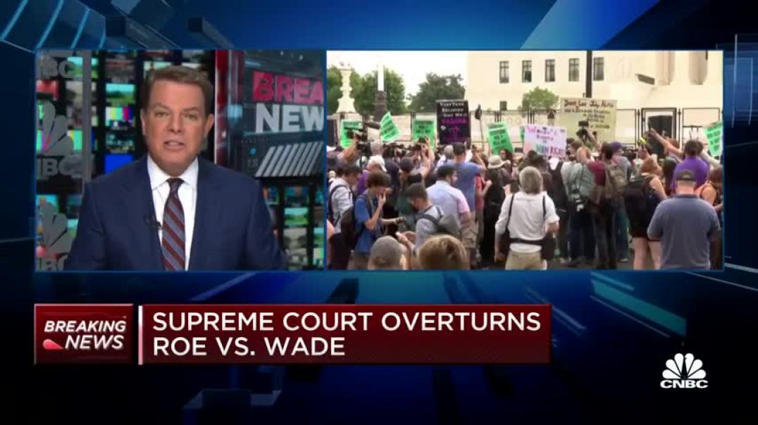 Supreme Court issues 5-4 decision to overturn landmark abortion case, Roe v