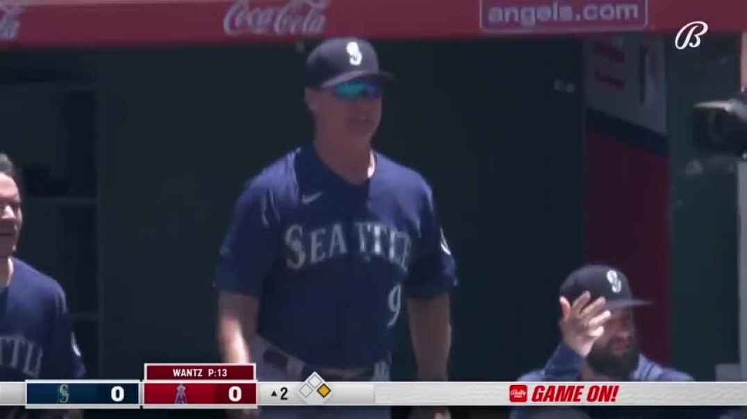 ⁣Mariners, Angels Benches Clearing BRAWL + PUNCHES Thrown! Raisel Iglesias Loses His Mind!