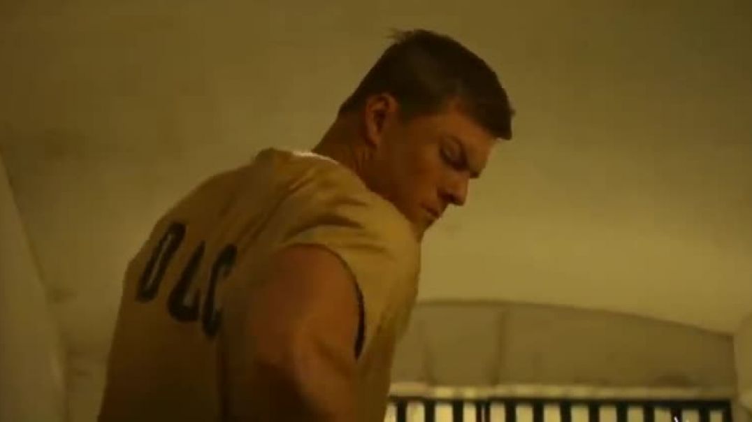 Reacher (2022) Season 1 Episode 1 - Prison Cell Fight Scene