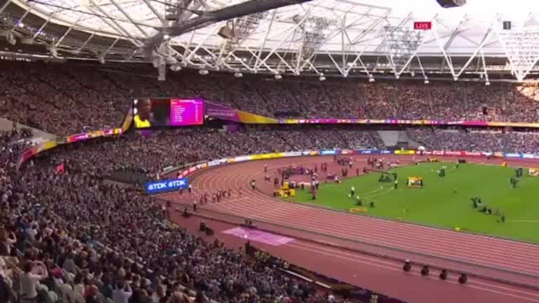 Christian Coleman Beats Usain Bolt 9.96s - IAAF World Championships London 2017