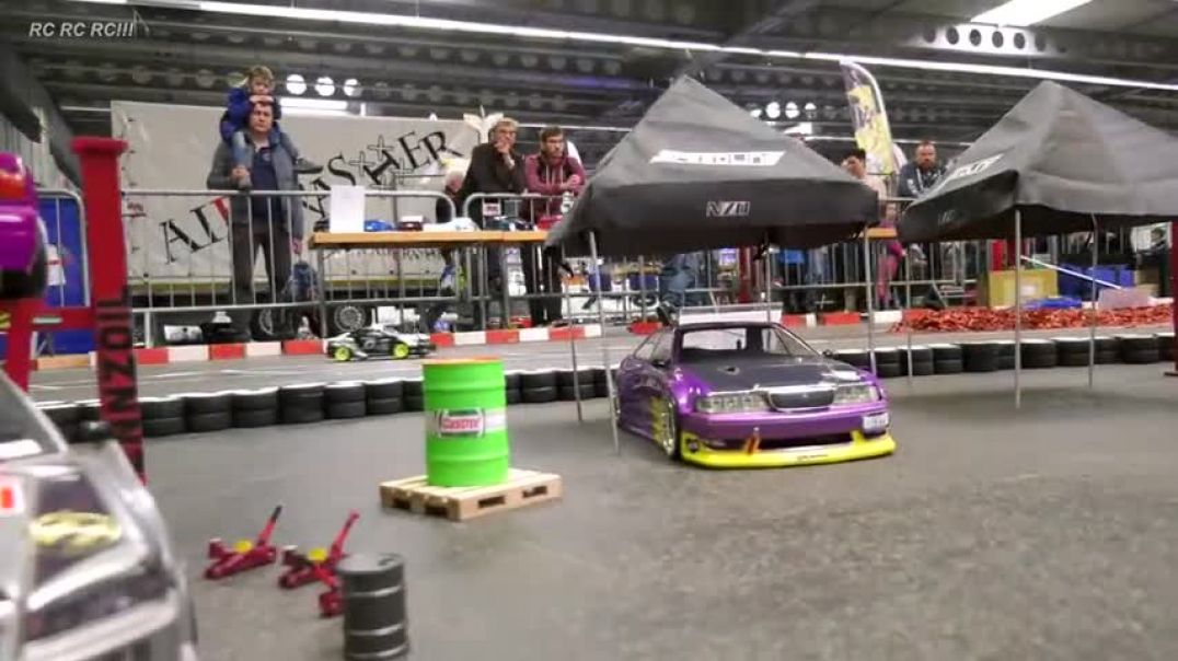 MEGA RC DRIFT CARS IN ACTION!! RC MODEL RACE CARS SCALE 110, Modellbau Messe Erfurt 2020