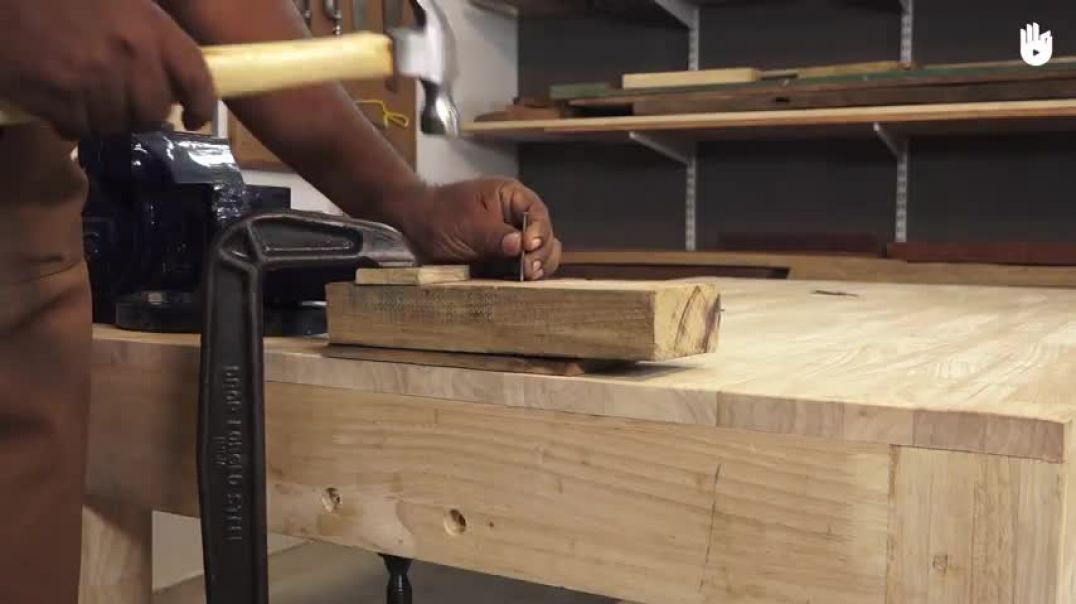 How to Use a Hammer   Woodworking