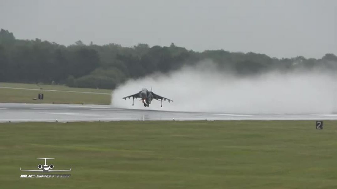 ⁣Harrier Wet Runway Takeoff and Landing Spanish NAVY at RAF Fairford RIAT 2019 AirShow