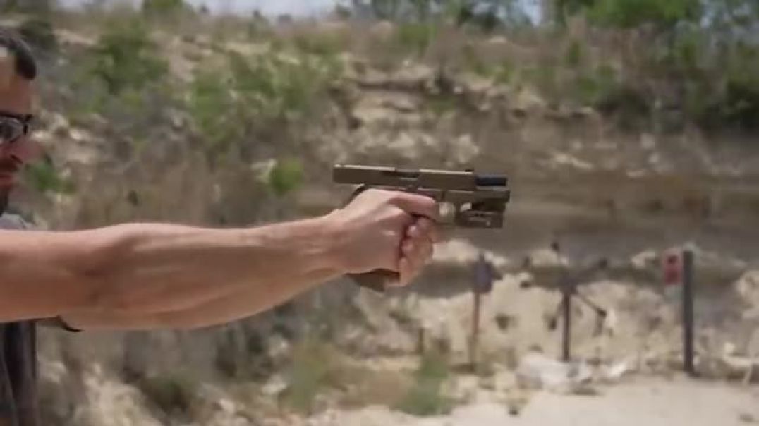 ⁣Glock 19X vs Beretta M9A3 vs Sig Sauer M17 P320