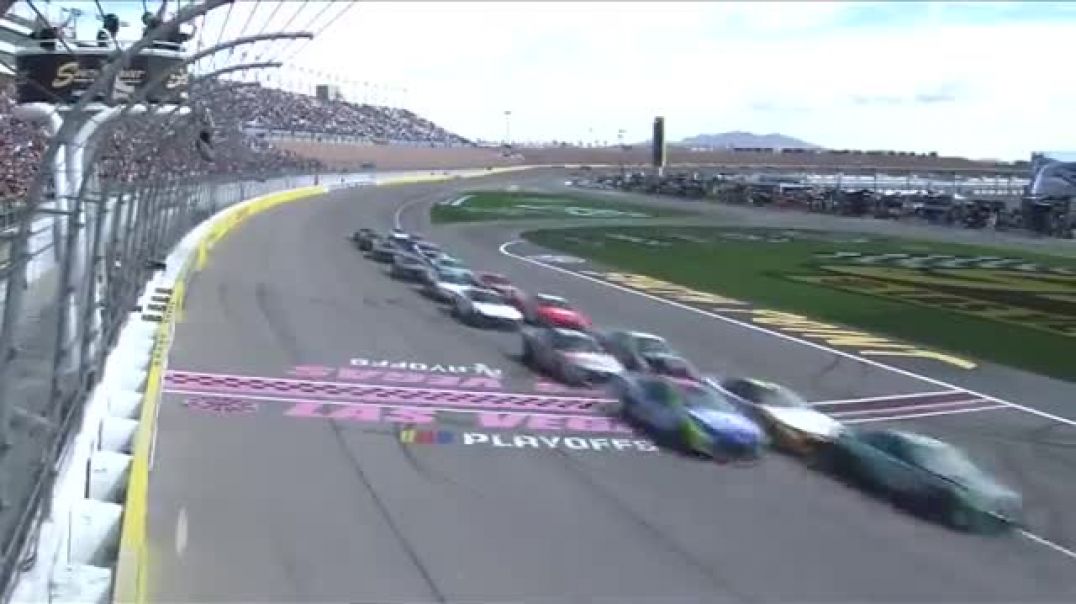 ⁣Retaliation brings chaos for playoff drivers at Vegas   Cup Series Extended Highlights