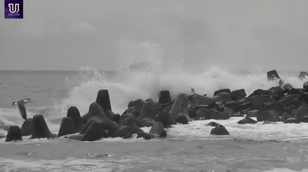 Ships  in Horrible Storms