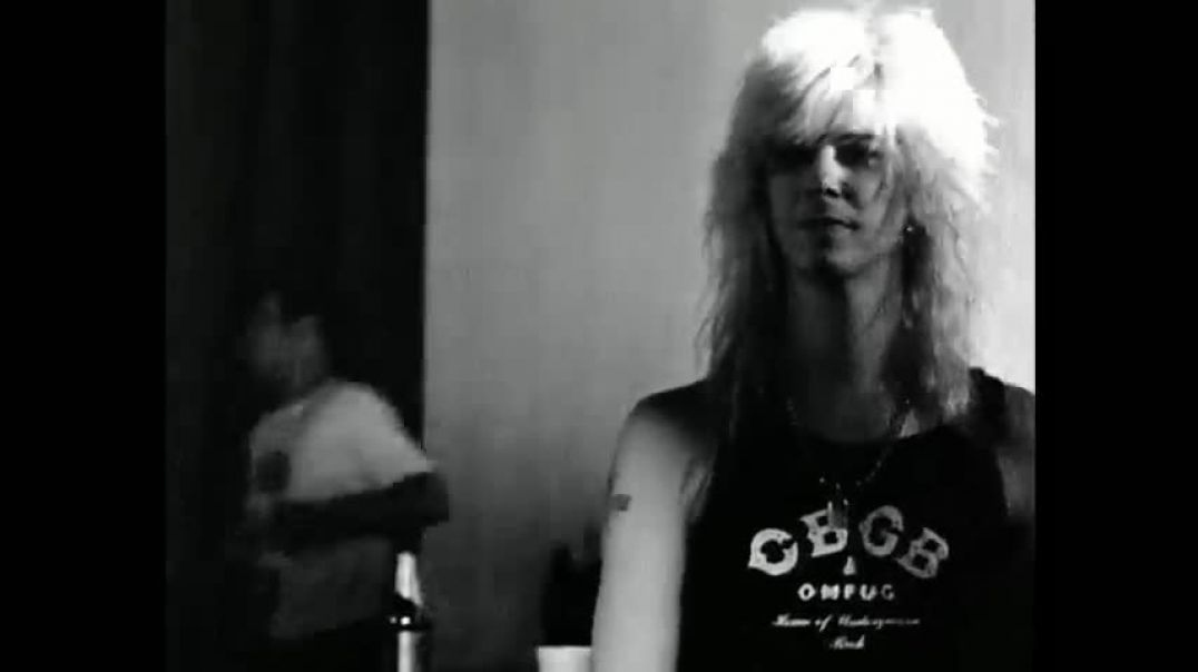 ⁣Guns N' Roses - Sweet Child O' Mine (Official Music Video)