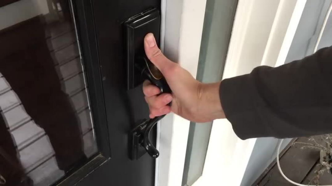 ⁣Replacing Door Knob & Handle Assembly (Kwikset Handleset)