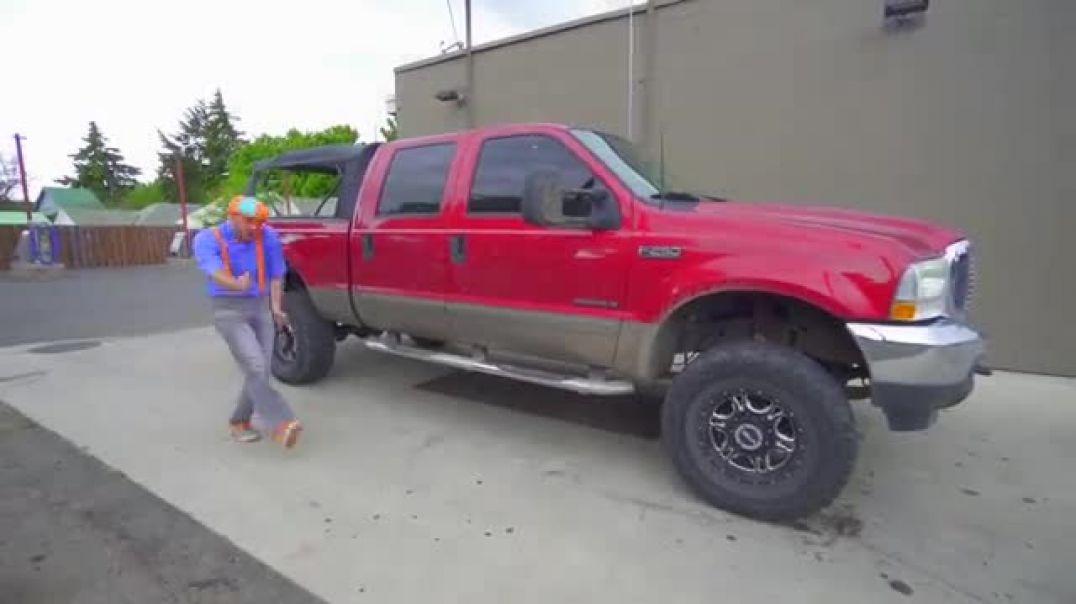 Blippi Visits a Carwash   Educational Videos for Kids