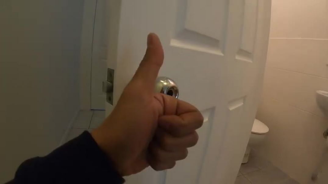 ⁣Remove door handle   knob without screws visible