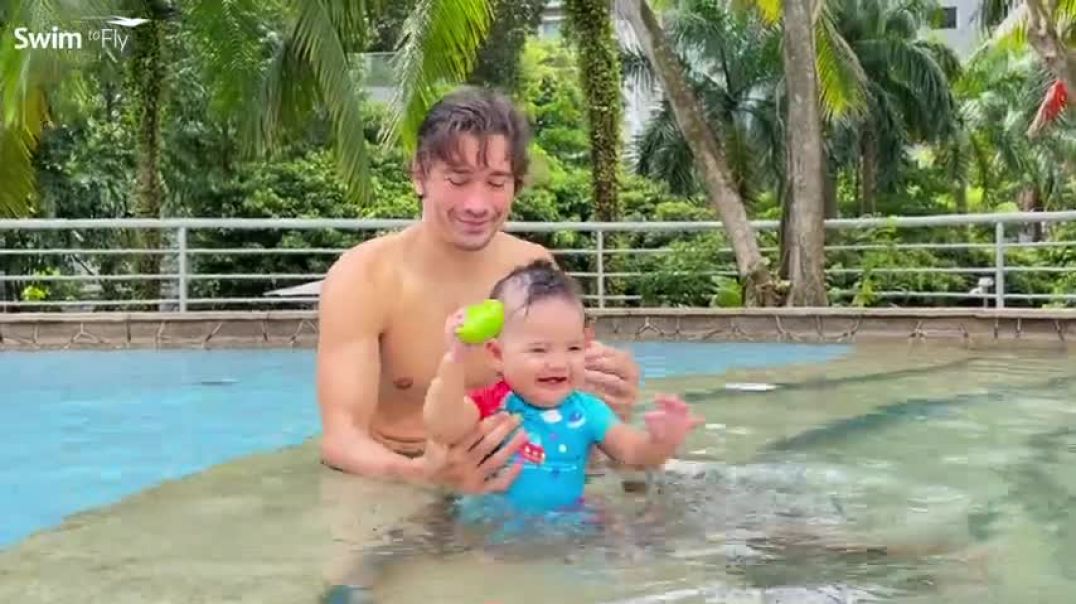 ⁣Baby Mika learns to swim - Episode 2