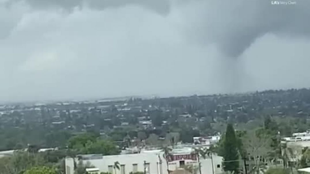 ⁣Tornado touches down east of downtown Los Angeles (viewer video)