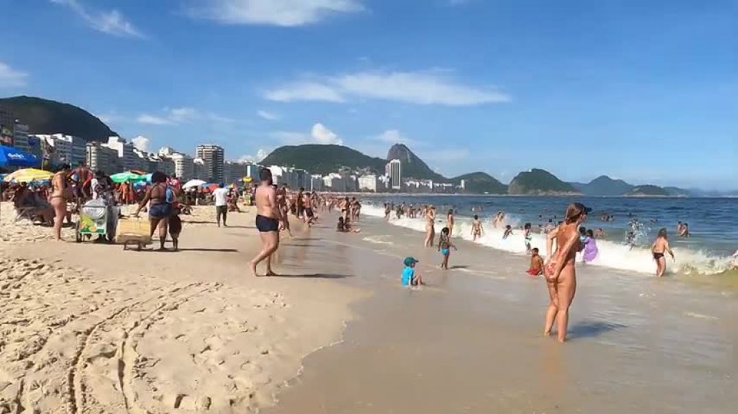 RIO DE JANEIRO BEACH , COPACABANA DISTRICT, BRAZIL