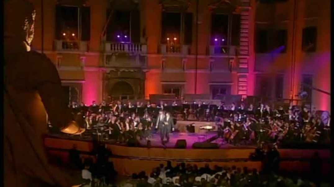 ⁣Andrea Bocelli - Con Te Partirò - Live From Piazza Dei Cavalieri, Italy   1997