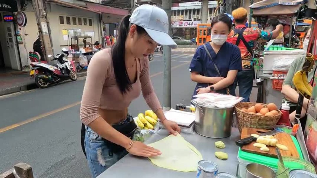 ⁣MEGA-GIANT ROTI Cooked By Bangkok Roti Lady - Thailand Street Food - Cooking Video