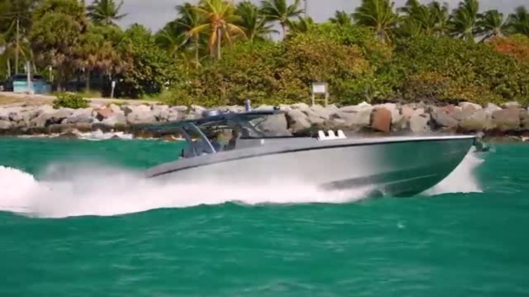 ⁣WOULD YOU RIDE THROUGH HAULOVER INLET   HAULOVER BOATS   WAVY BOATS
