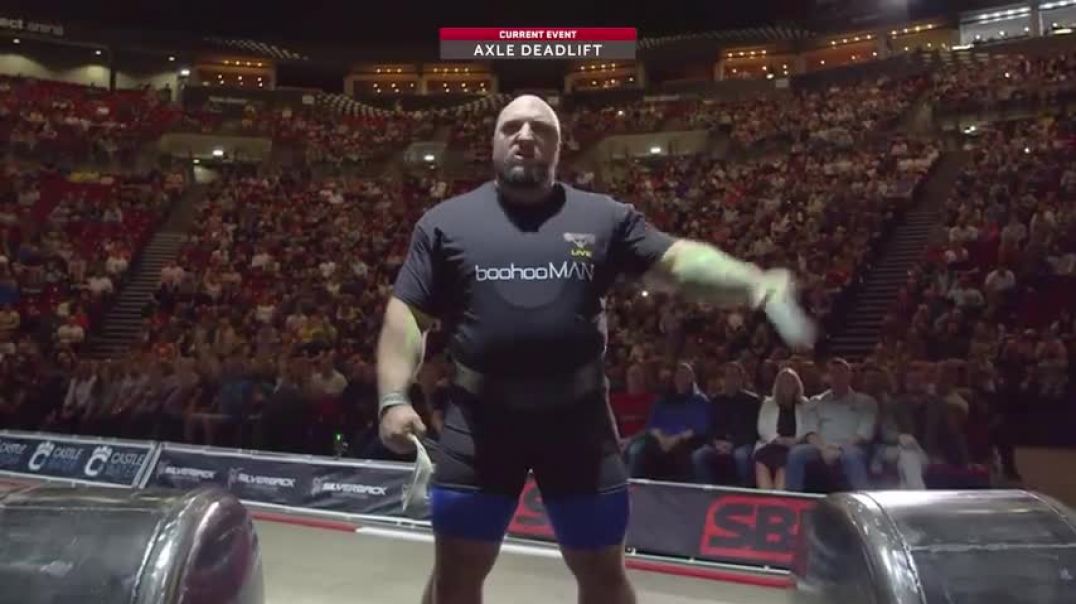 ⁣Axle Deadlift RECORD at Europe's Strongest Man 2021