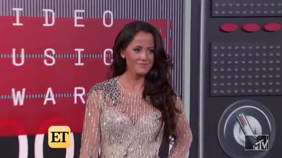 ⁣Watch Teen Mom 2 Star Jenelle Evans Seemingly Pull Out Gun During Road Rage Incident