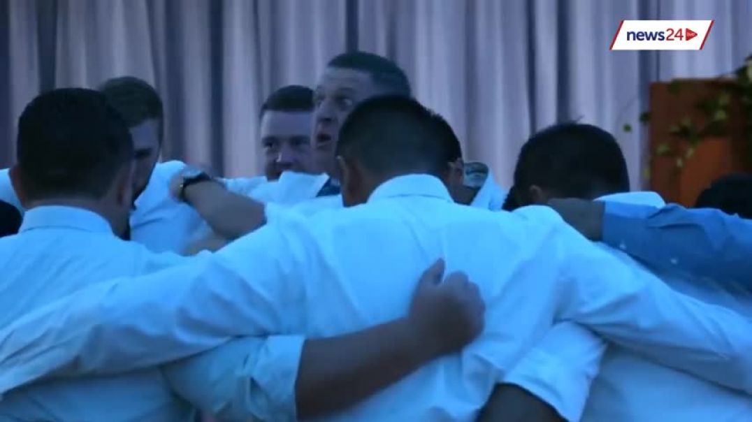 ⁣Emotional haka at wedding brings bride to tears