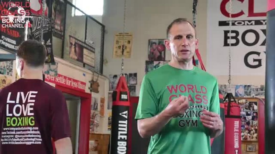 ⁣A Heavy Bag Drill for Head Movement
