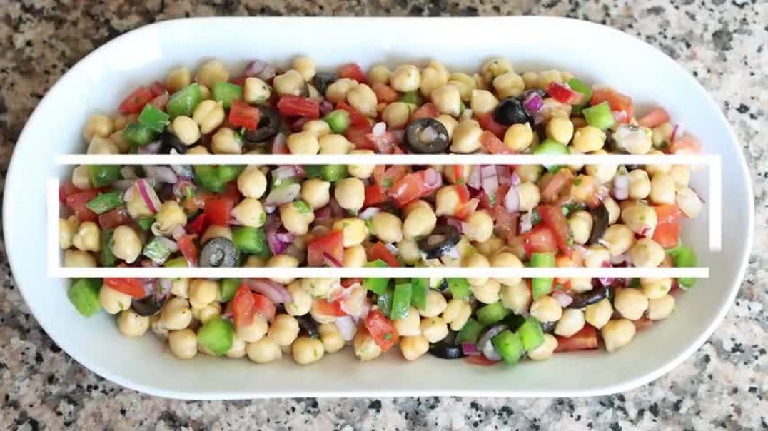 Classic Spanish Chickpea Salad | Refreshing & Packed with Flavor