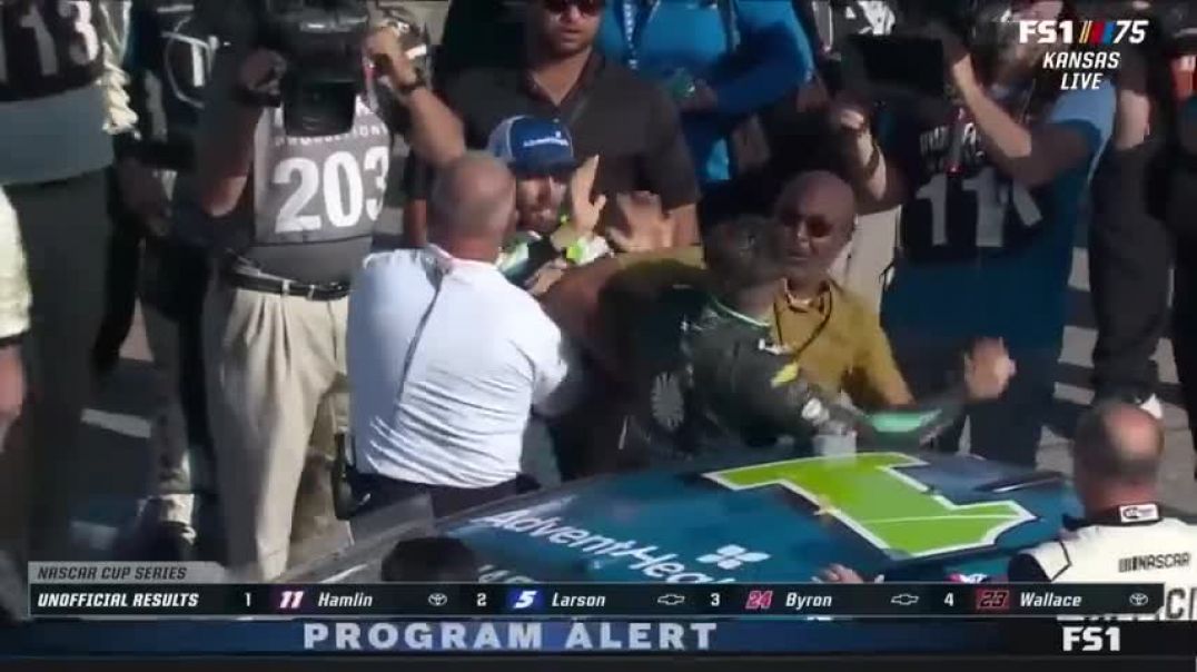 ⁣PUNCHES THROWN between Noah Gragson, Ross Chastain in heated scuffle   NASCAR on FOX