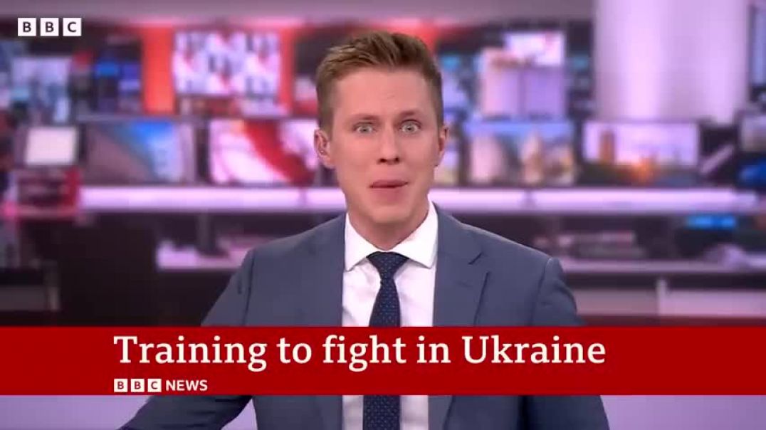 ⁣British soldier returns to Ukraine after life-changing injury - BBC News