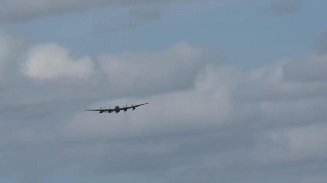 Lancaster Bomber at Flying Legends Airshow 2023, 4K