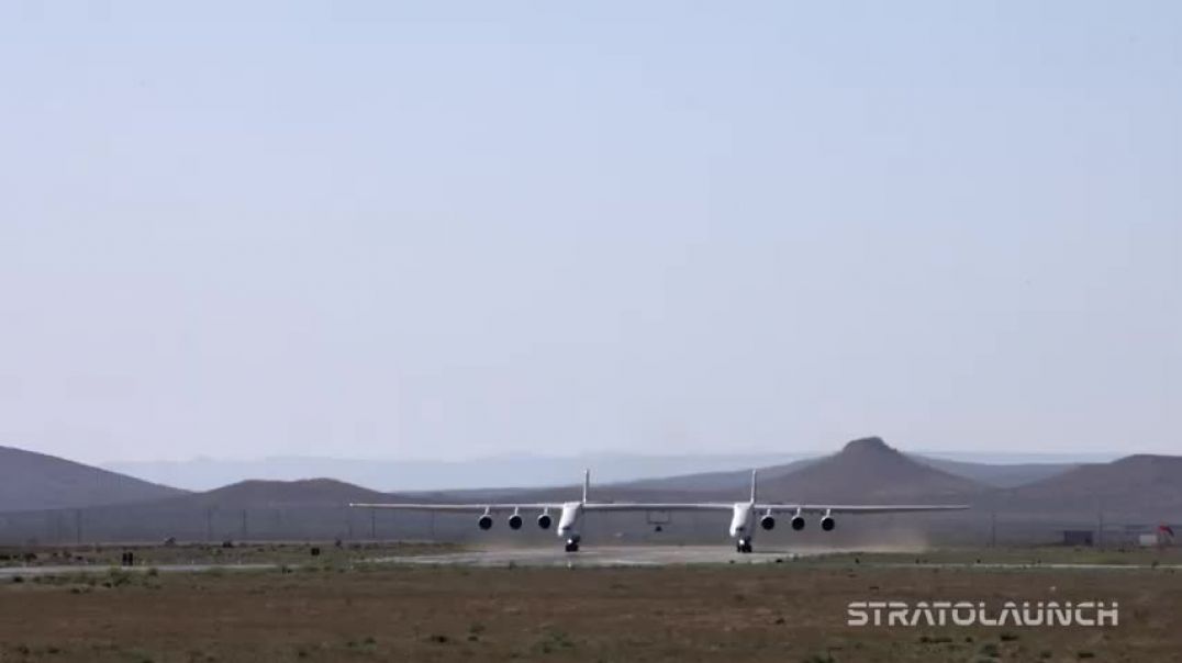 ⁣Stratolaunch Completes Talon-A Separation Test