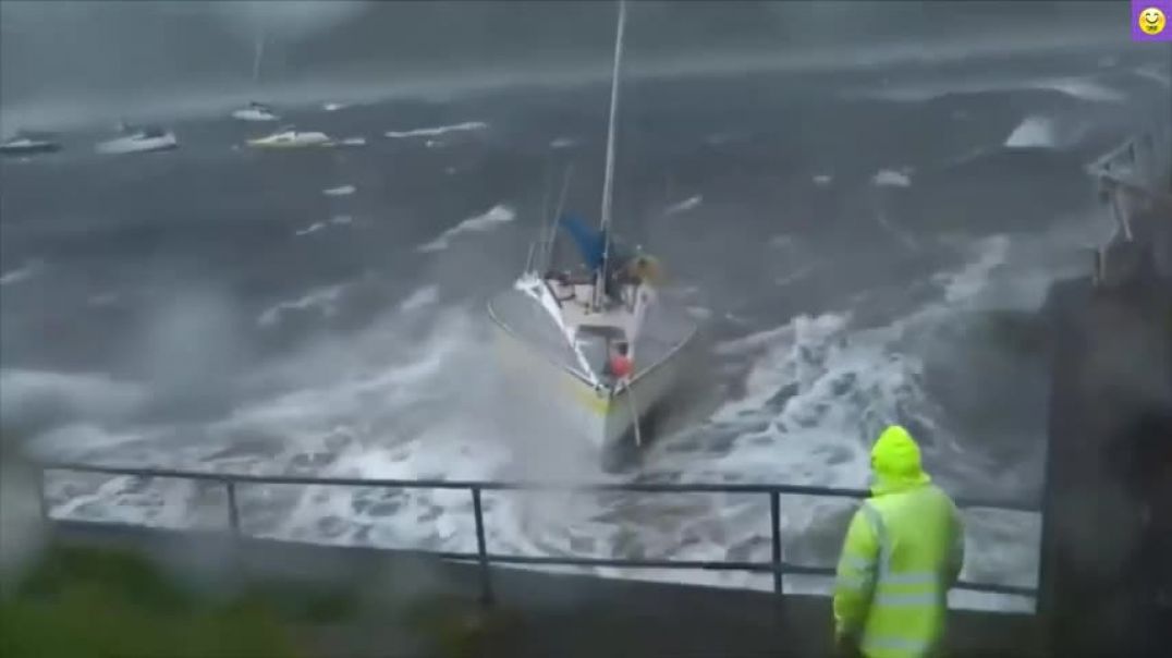 Expensive Boat Fails Caught On Camera   BOAT FAILS COMPILATION