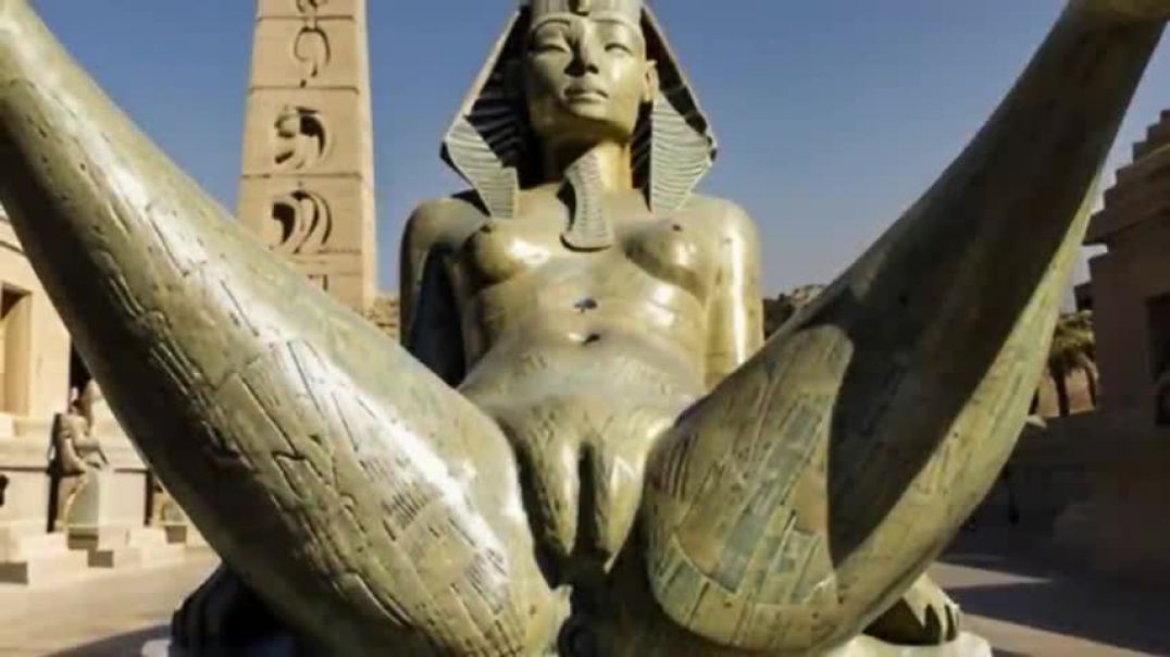 ⁣ART Beautiful Egypt Statues!