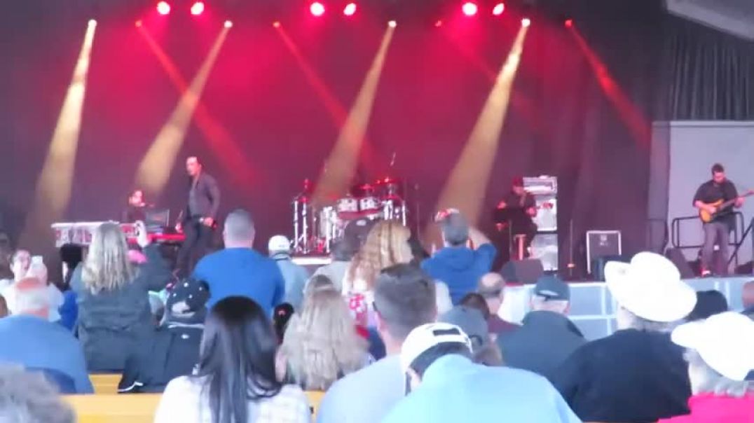 ⁣Jon Secada - Just Another Day - 9 29 22 - The Big E - West Springfield, MA