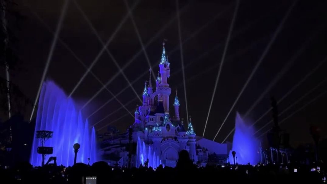 Disneyland Paris - New Year Fireworks 2023 2024