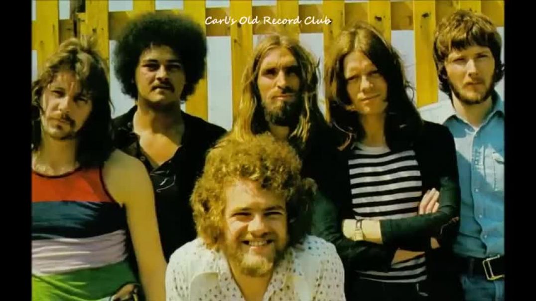 Stealers Wheel ~  Stuck In The Middle With You  (1972)