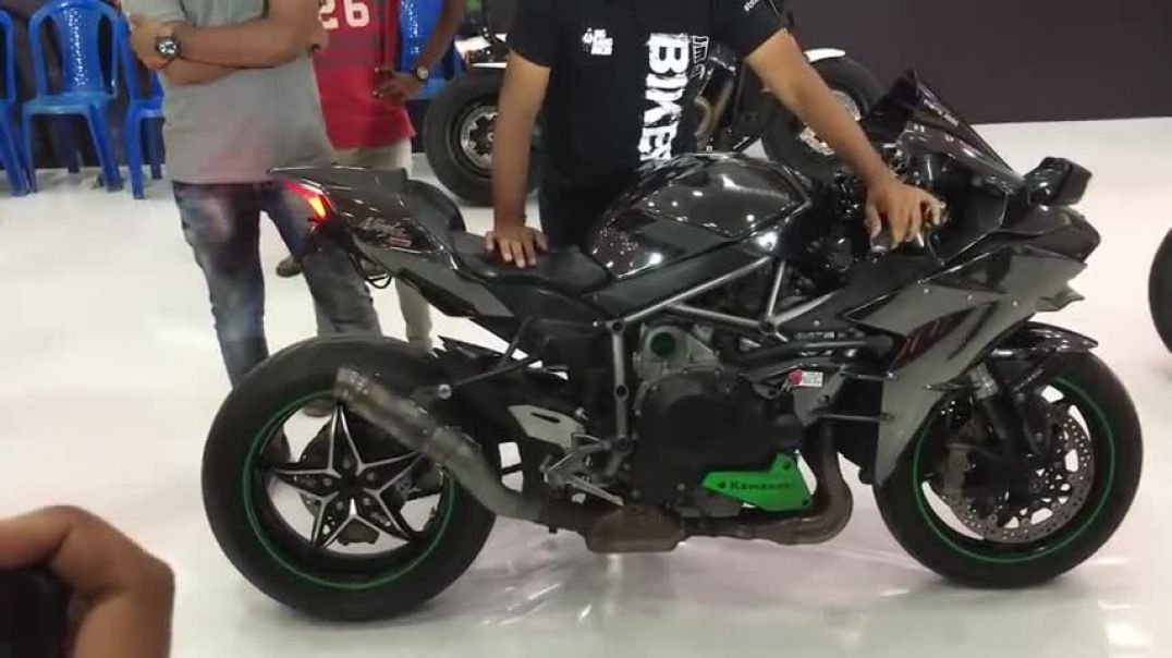 ⁣Public reactions on Kawasaki Ninja H2 Supercharged On Fire  Best Exhaust sound SC PROJECT