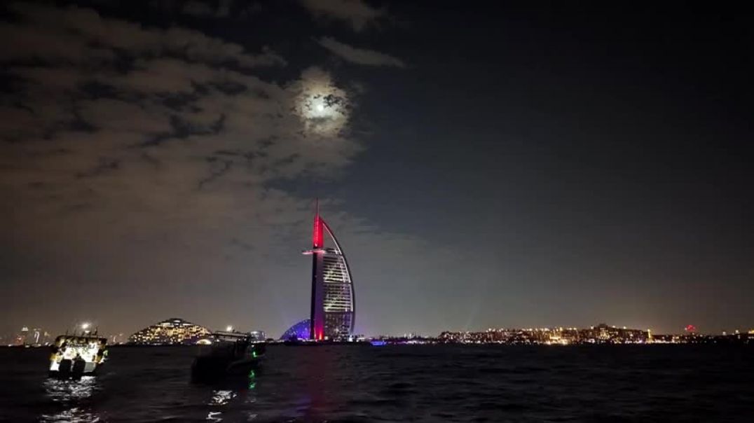 ⁣Dubai MEGA Feuerwerk 2024 - Burj al Arab!