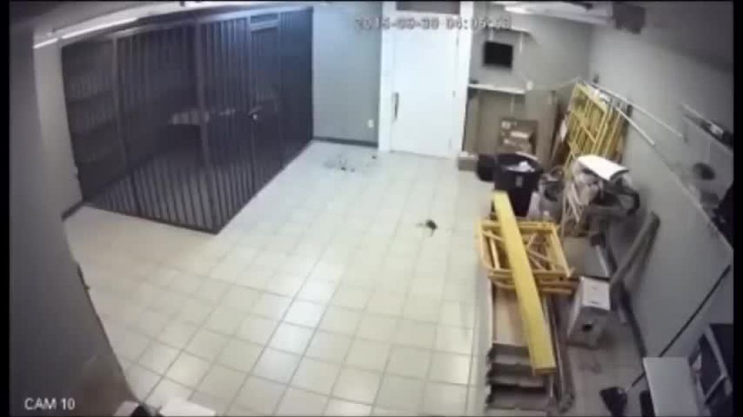 ⁣Store Owner Tired of his Place Being Robbed Sets a Trap, with music