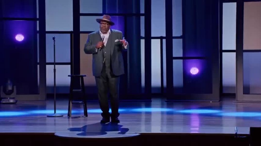 ⁣My Teen Son's Girlfriend Needs To Learn Respect | Cedric The Entertainer