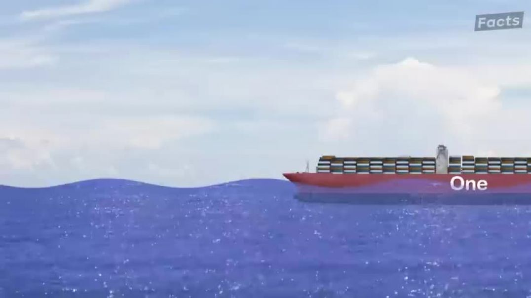 ⁣1800 Containers Lost At Sea, The Largest Container Ship Disaster Costs $ Billions