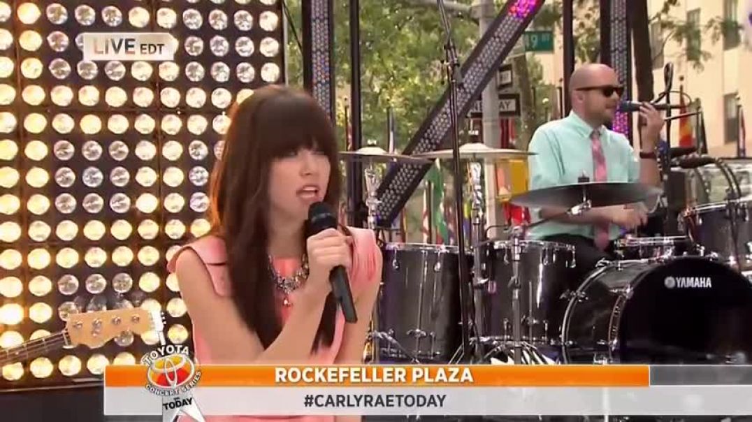 ⁣Carly Rae Jepsen - Call Me Maybe (8.23.2012)(Today Show HD)