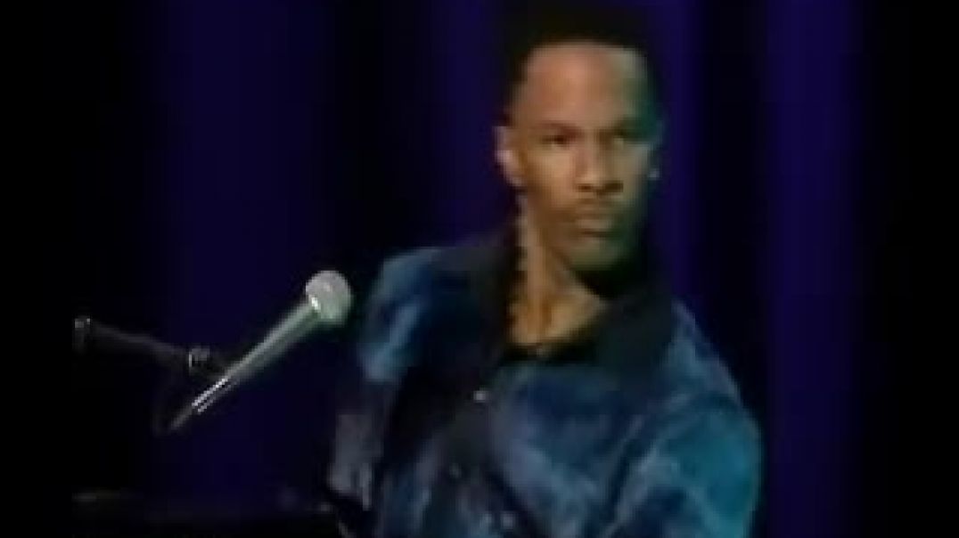 ⁣Gut busting hilarity....Jamie Foxx Piano Impersonations