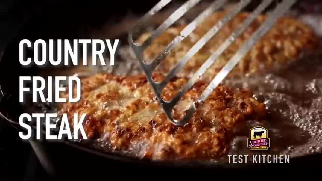 ⁣Homemade Country Fried Steak Recipe