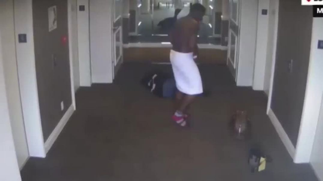 ⁣Video of Sean ‘Diddy’ Combs beating then-girlfriend Cassie Ventura in hotel hallway in 2016 released