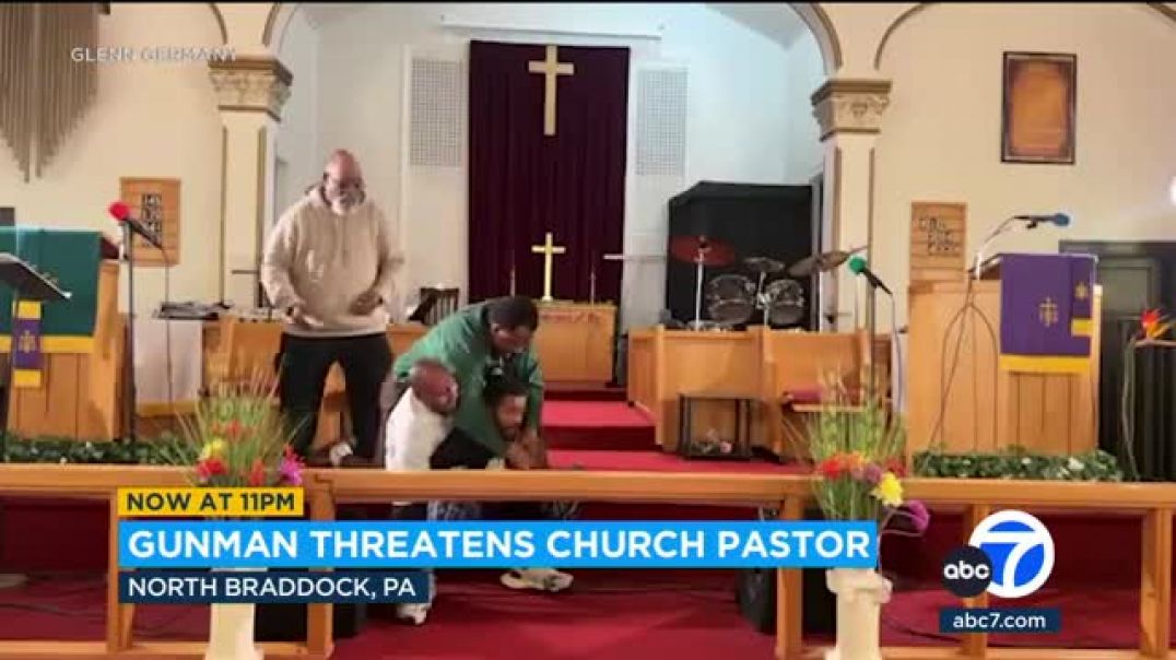 ⁣Man points gun at pastor during sermon in Pennsylvania