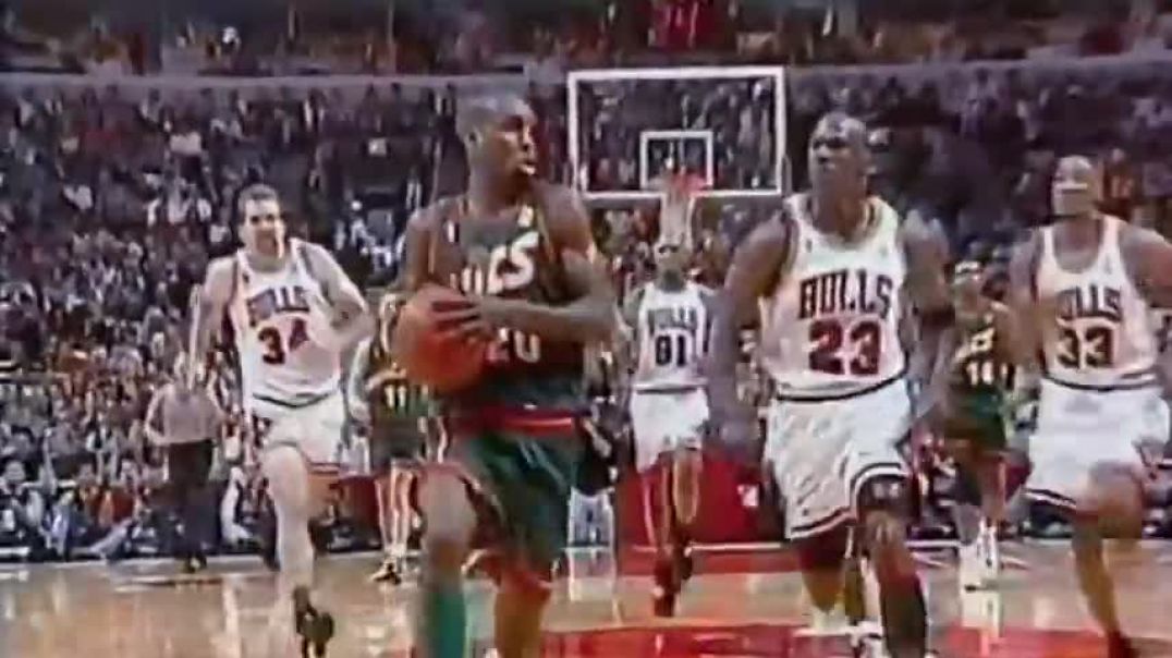 ⁣When Gary Payton Disrespected Michael Jordan and Instantly Regretted It