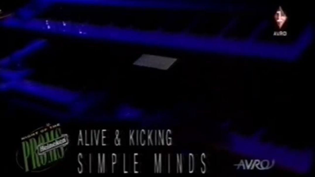 ⁣Simple Minds - Alive & Kicking (live)