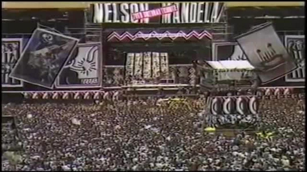⁣SIMPLE MINDS - Alive & Kicking Mandela 70th Wembley 1988