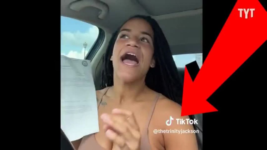 ⁣TikToker Teaches You How To Beat A Traffic Ticket