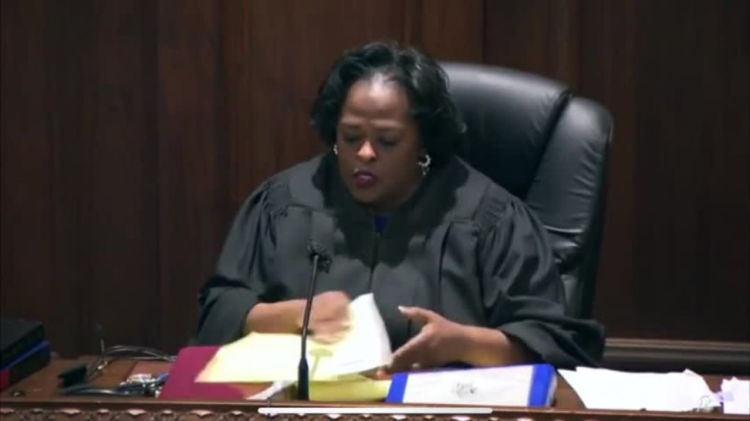 ⁣Mississippi Judge Jails Defendant's Mother
