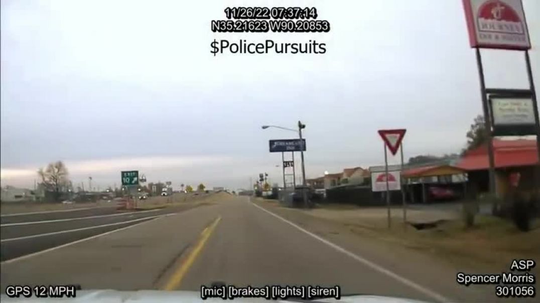 ⁣Chevy Camaro outruns Arkansas State Police - Makes it across state lines into Memphis, Tennessee